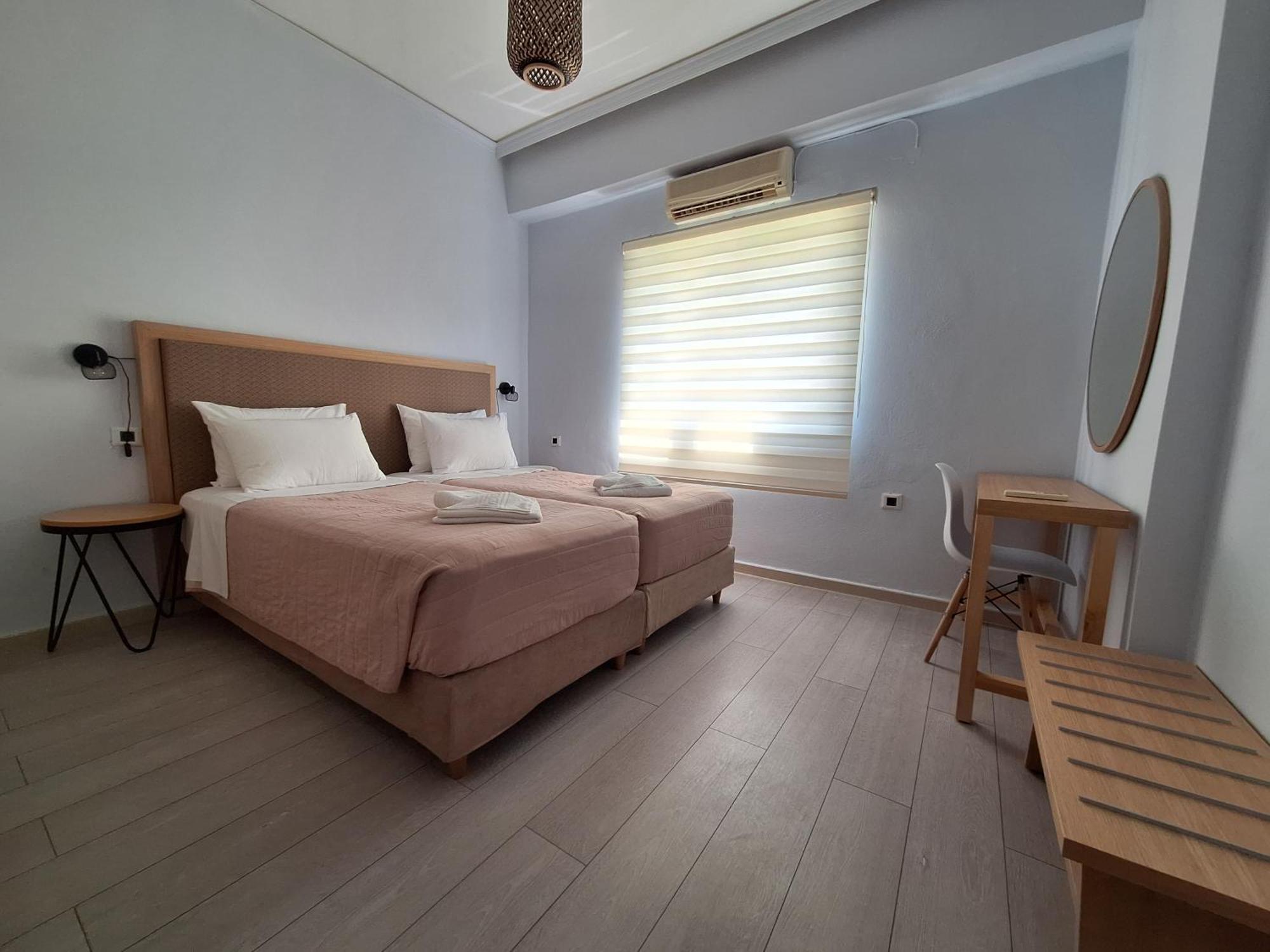 Perla Beach Agia Marina Екстериор снимка